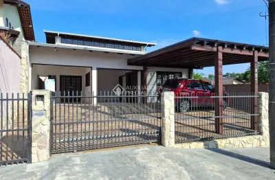 Casa com 4 quartos à venda na rua ilhéus, 401, floresta, joinville, 250 m2 por r$ 1.600.000