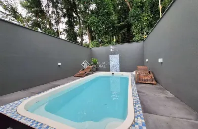 Casa com 3 quartos à venda na rua sol, 297, glória, joinville, 108 m2 por r$ 780.000