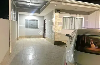 Casa com 3 quartos à venda na rua sandro fialla, 476, passauna, araucária, 140 m2 por r$ 595.000