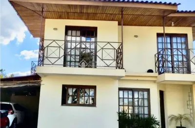 Casa em condomínio fechado com 3 quartos à venda na rua ema taner de andrade, 907, loteamento são josé, campo largo, 170 m2 por r$ 1.200.000