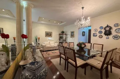 Excelente apartamento de 3 quartos com uma suíte, medidndo 115m² à venda no