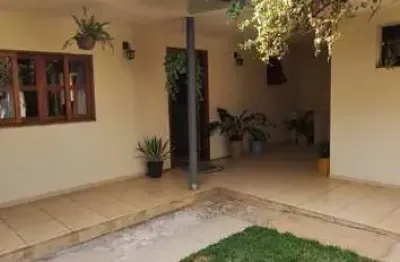 Casa com 4 dormitórios à venda por R$ 780.000,00 - Vila Independência - Piracicaba/SP