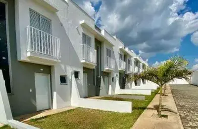 Casas à venda com 2 dormitórios sendo 1 com sacada externa. cidade satélite íris, campinas, sp. excelente localização.