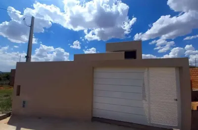 Casa à venda com 03 dormitórios (quartos) sendo 01 suíte, no bairro veccon buriti, em hortolândia - r$ 422.500 mil, cod: 3rca1704