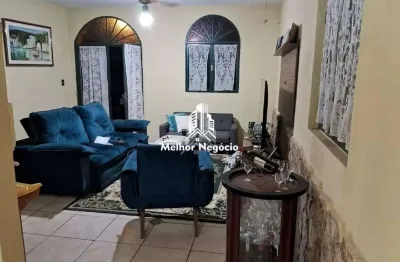 Casa à venda com 4 quartos sendo um suíte no bairro Jardim Fortaleza em Paulínia/SP