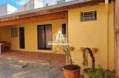 Casa à Venda com 3 quartos, sendo 1 suíte no bairro Vila Real em Hortolândia - SP.