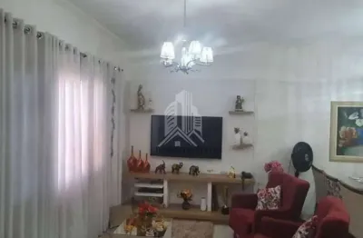 Casa à venda com 3 quartos,  2 banheiros  localizado no bairro Jaguari - Americana SP