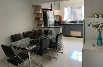 Casa com 3 quartos (1 suíte) à venda na Vila Real, Hortolândia - SP