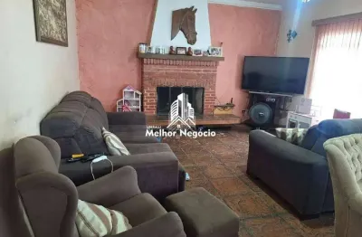 Casa com 04 Quartos (1 suíte) à venda no bairro Nova Piracicaba em Piracicaba - SP