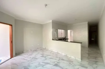 Casa com 2 quartos (1 suíte) à venda no bairro Jardim Novo Cambuí em Hortolândia - SP