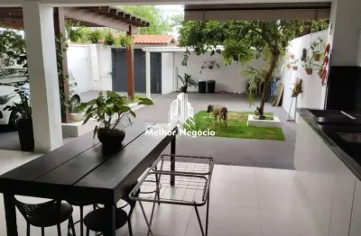 Casa à venda no Bairro São José em Paulínia, SP Casa com 2 dormitórios, sendo 2 suítes, 3 banheiros e 4 vagas de garagem.