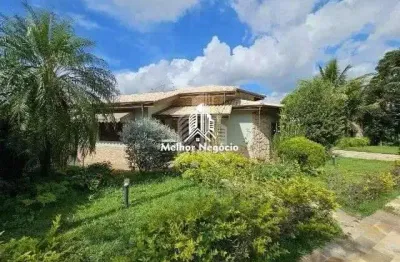 Casa à venda no Condomínio Residencial Terras do Caribe – Valinhos/SP Casa com 2 dormitórios, sendo 1 suíte, 3 banheiros e 2 vagas de garagem.