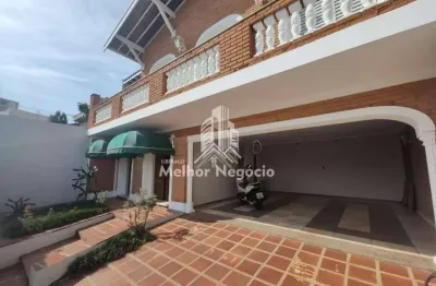 Casa com 03 dormitórios (01 suíte) à venda no bairro Jardim Leonor, Campinas - SP