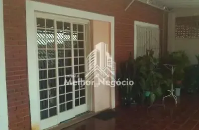 Casa à venda com 3 dormitórios(sendo 1 suíte) no Parque Universitário de Viracopos-Campinas/SP.