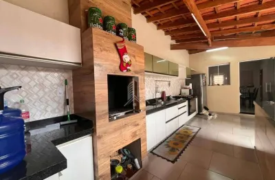 Casa à venda com 2 quartos, Água branca, Piracicaba - R$532MIL