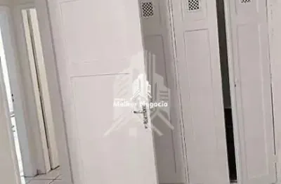 Apartamento à venda com 02 Quartos, no Condomínio Edifício Astorga em Campinas-SP.