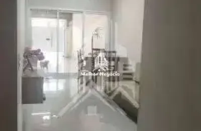 Casa à venda com 03 quartos, sendo 1 suíte, no João Aranha em Paulínia - SP