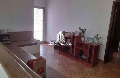 Casa à venda com 4 quartos, 2 banheiros  localizado no bairro Vale do Rio Branco - Americana/SP