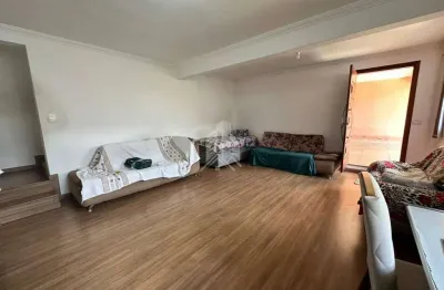 Casa à venda com 03 quartos sendo 01 suíte, localizado no bairro Jardim São Jorge em Hortolândia/SP.