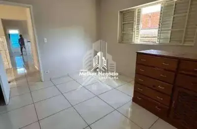 Casa no bairro Jardim São Roque 304 m² de construção,  à venda, 2 Dormitórios (Quartos), 2 banheiros Americana/SP