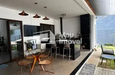 Aluguel casa térrea 4 suítes com piscina e quadra parcilamente mobiliada - condomínio residencial mirante do vale - jacareí