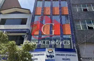 Prédio comercial no pari com 414m2, divididos em 5 pavimentos.