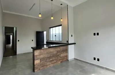 Casa à venda no jardim esmeralda em araras/sp – 2 dormitórios, 1 suíte e garagem