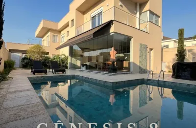 Linda casa de esquina em condomínio fechado de luxo, com 340 m² de área construída em terreno plano de 521 m². projeto moderno, acabamentos de alto padrão e ambientes integrados.
