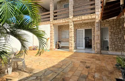 Casa à venda no jardim rosana em araras/sp – 2 suítes, quintal amplo e churrasqueira