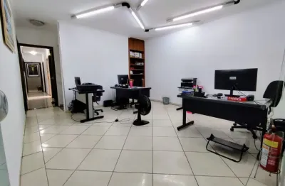 Casa a venda no bom clima em guarulhos com 4 quartos, 3 suítes e 5 vagas de garagem - quintal com churrasqueira