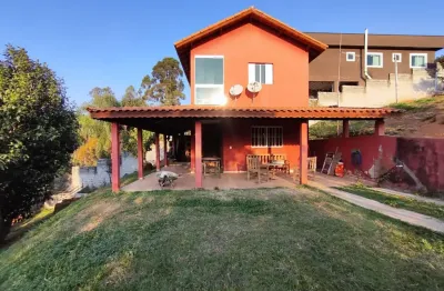 Casa a venda em mairiporã com 1.000m² - 2 quartos, 2 banheiros e piscina privativa!