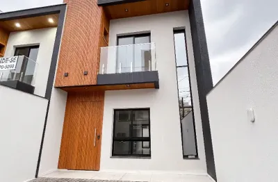 Lindo sobrado de alto padrão, com 3 suítes no anita garibaldi!!!