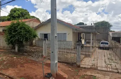 Terreno à venda no Conjunto Residencial Branca Vieira, Maringá 