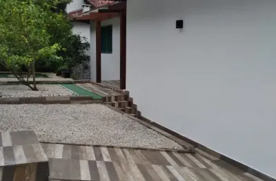 Linda casa em florianópolis com 11 quartos  ideal para investimento em clínica médica locação por temporada