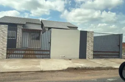 Casa à venda na Rua Jatobá, Mapim, Várzea Grande