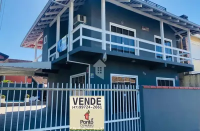 Construa novas memórias com sua família e amigos, à 150 metros da praia de ubatuba - sfs