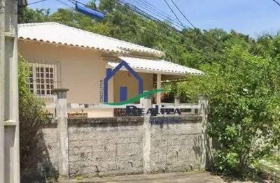 Casa com 3 quartos à venda na rua cacilda ouro, itaipu, niterói, 4240 m2 por r$ 620.000