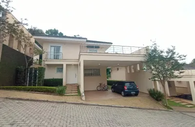 Casa com 4 suites e piscina e área gourmet em condomínio - granja viana