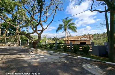 Espectacular casa reformada em condomínio fechado na granja viana
