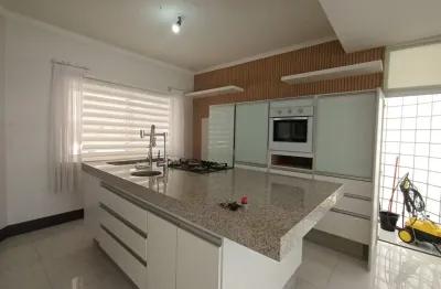 Alto padrão, elevador, salão de festas e piscina com vista.  condomínio são paulo ii, granja viana.