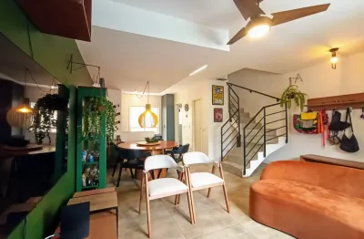 Sobrado com 3 quartos, com ótima localização na granja viana. km 21