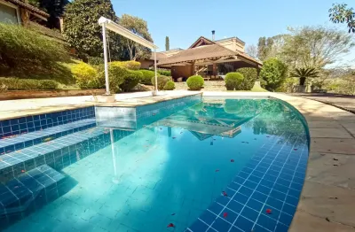 Residência exclusiva em condomínio fechado na granja viana.  lazer, conforto, privacidade e sofisticação com muita calidez!x de