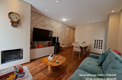 Localização, conforto, conveniencia. esta casa tem tudo! moderna, reformada e com bom padrão de acabamentos muito conforto e praticidade.