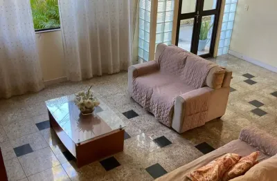 Casa para alugar  ou  vender  no pechincha com  piscina ,5  quartos tipo chácara no pechincha, com edícula e  grande área de lazer