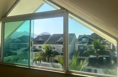 Espetacular casa no recreio  completa  em pequeno condominio