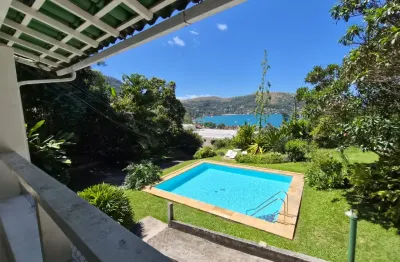 Casa duplex  espetacular  de 4 suites voltada para o mar de angra dos reis