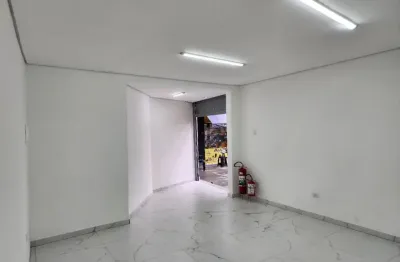 Lindo ponto comercial no centro de barueri - 23,7m2 localização estratégica em frente ao terminal de ônibus e à estação de trem!