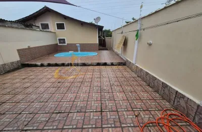 Casa com 2 dormitórios e piscina à venda no jd. das gaivotas, caraguatatuba / sp