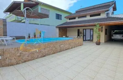 Sobrado alto padrão à venda  com 3 quartos, piscina e área gourmet, indaiá! caraguatatuba-sp