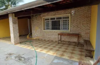 Casa com edicula 200 metros da praia praia das palmeiras - caraguatatuba/sp